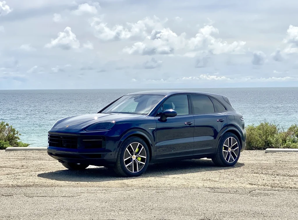 2024 Porsche Cayenne E-Hybrid İncelemesi