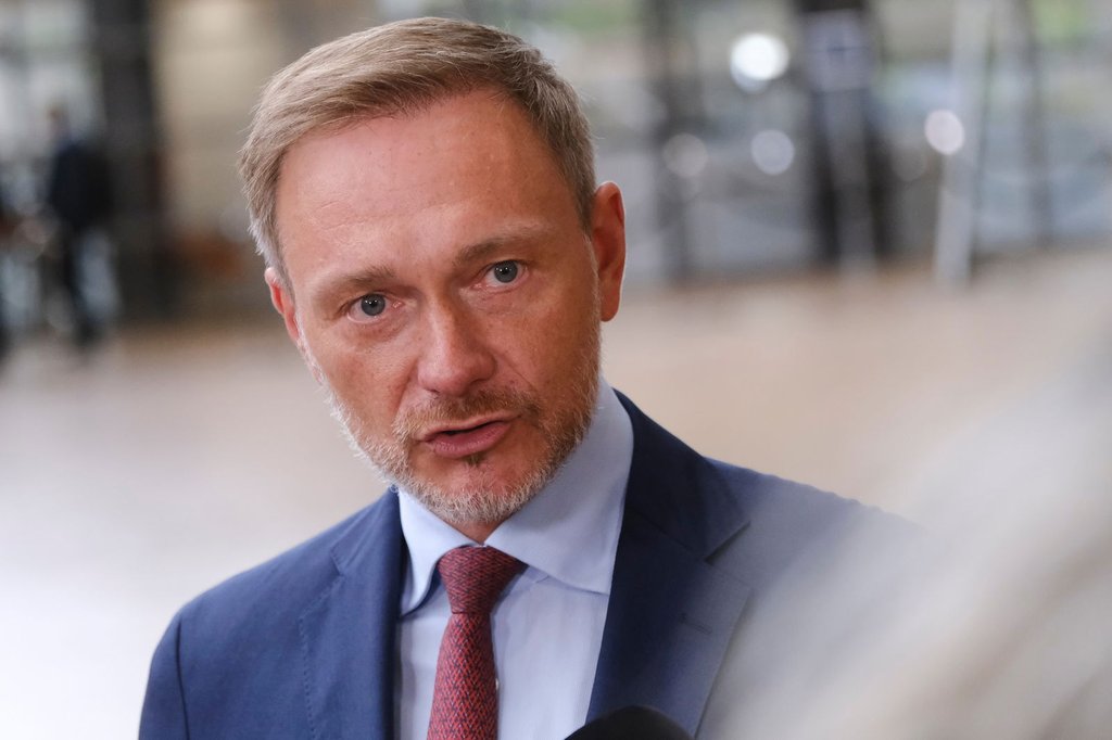 Lindner, E-Fuels ile İçten Yanmalı Araçları Destekliyor