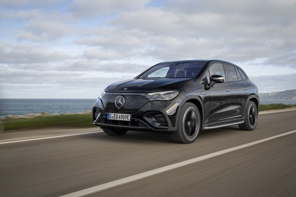 Mercedes EQE SUV, Tesla Model Y ve Nio EL6 Karşılaştırması