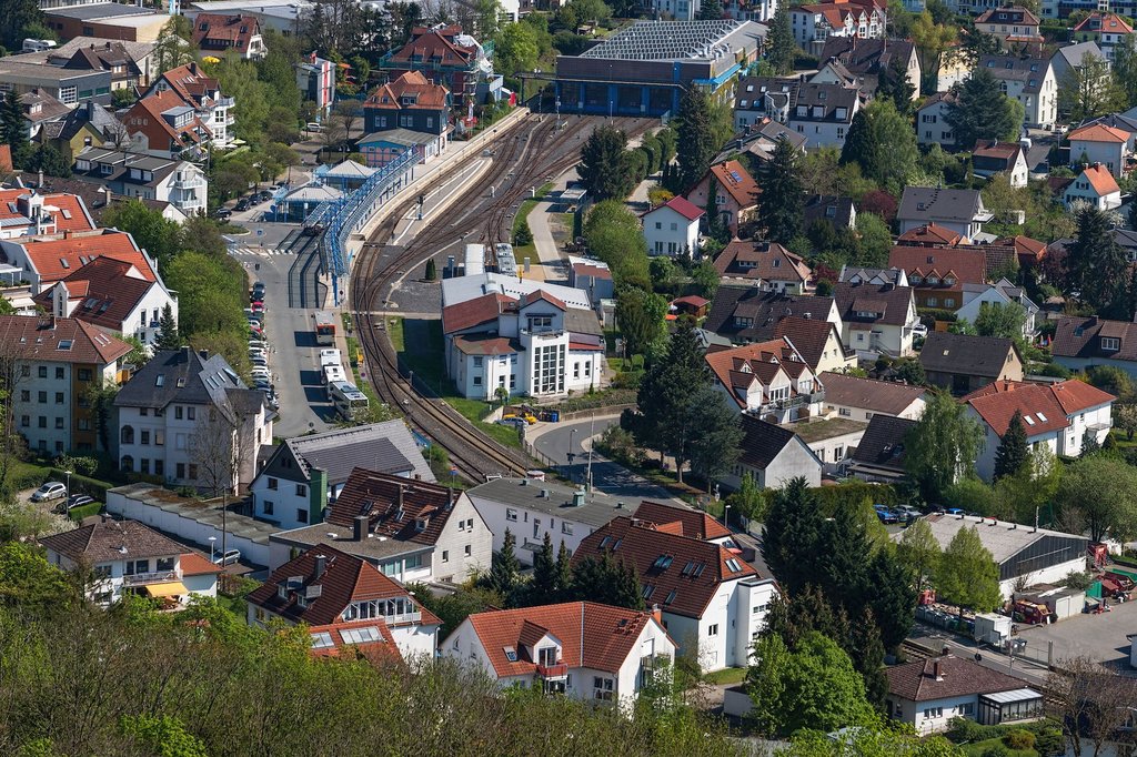 Taunus'taki Hidrojen Trenleri Sorunlarla Mücadele Ediyor